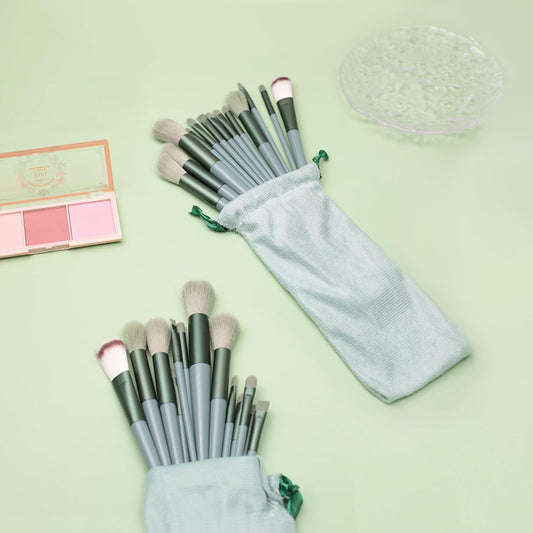 Set 13 pensule de machiaj, pentru uz profesional și începători